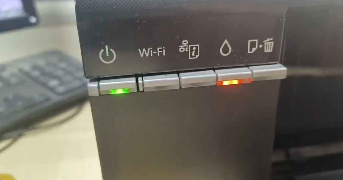 爱普生L805打印机故障灯交替闪废墨清零软件下载及方法